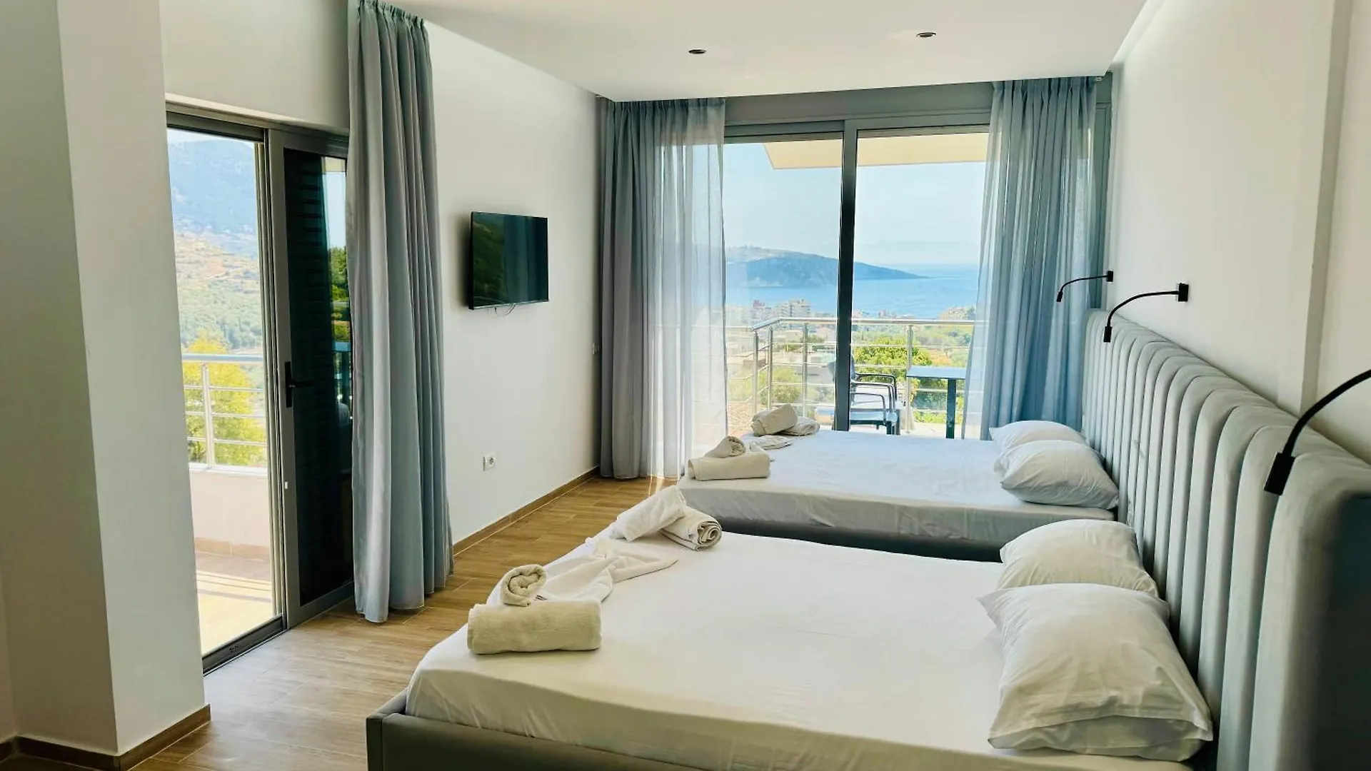 Hotel Petros Rooms Himare Albania